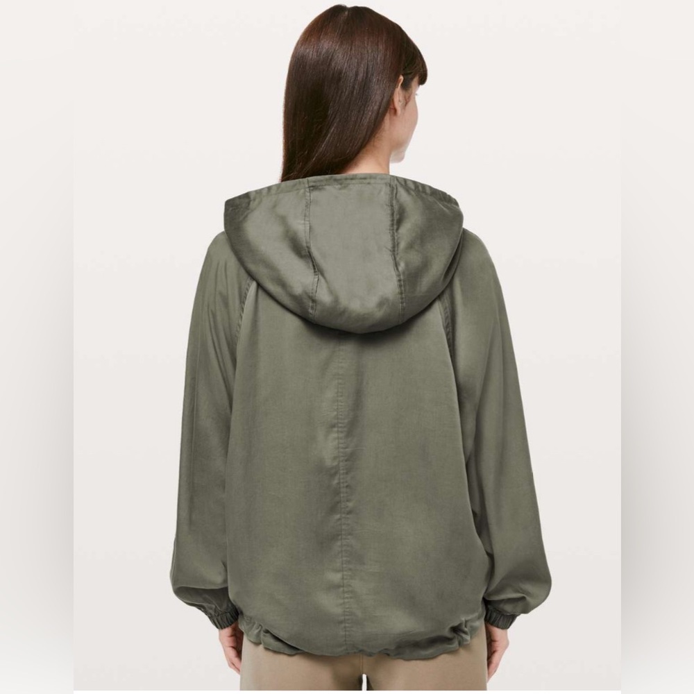 NWT Lululemon City Stroll Hoodie Grey Sage Size 8 - Picture 4 of 11